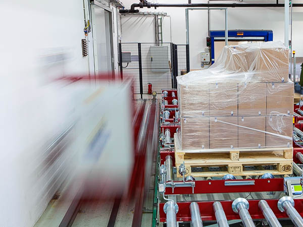 HÖRMANN Gruppe – KLATT Fördertechnik – Palettenförderwagen