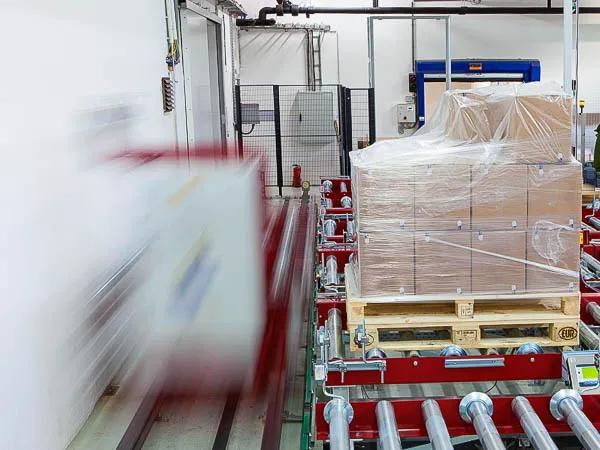 HÖRMANN Gruppe – KLATT Fördertechnik – Palettenförderwagen